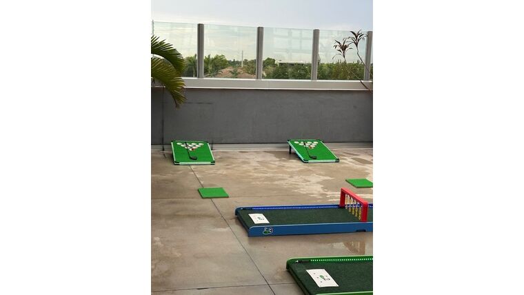 Golf Chip Pong LED — alternate view
