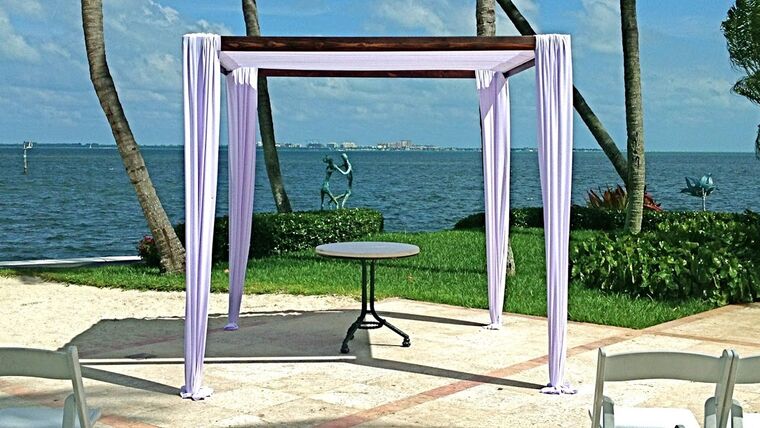 CHIC Cabana